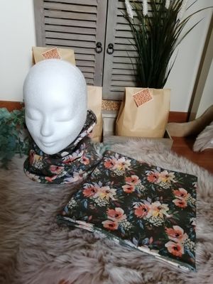 Handgemaakte Colsjaal voor volwassenen, flowers.
