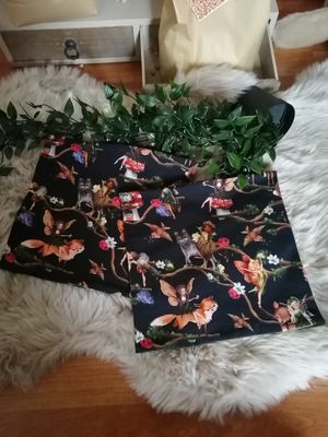 Handgemaakte Colsjaal voor kinderen, fairy tailes navy.