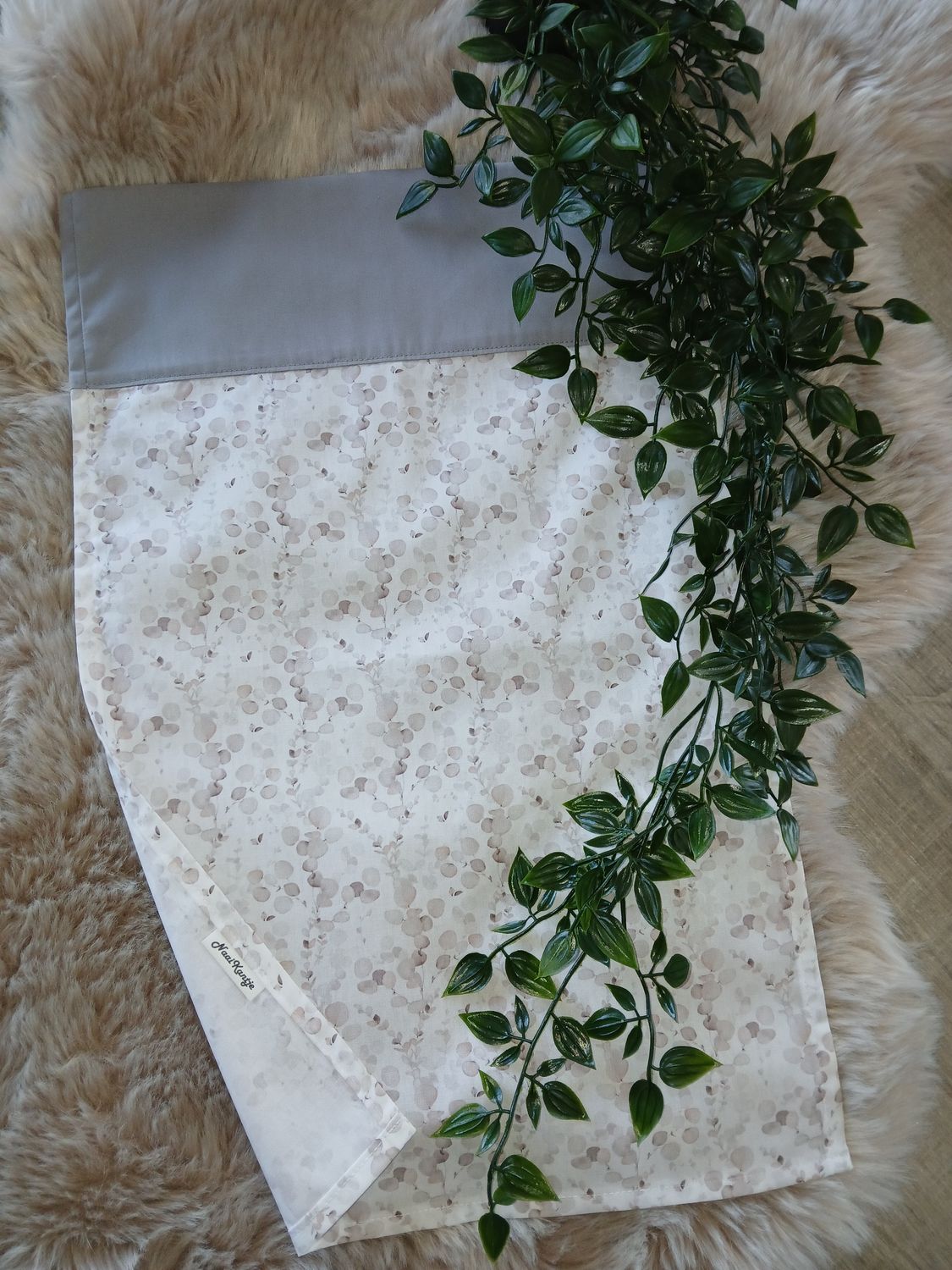 Handgemaakt Poppenlaken, eucalyptus.