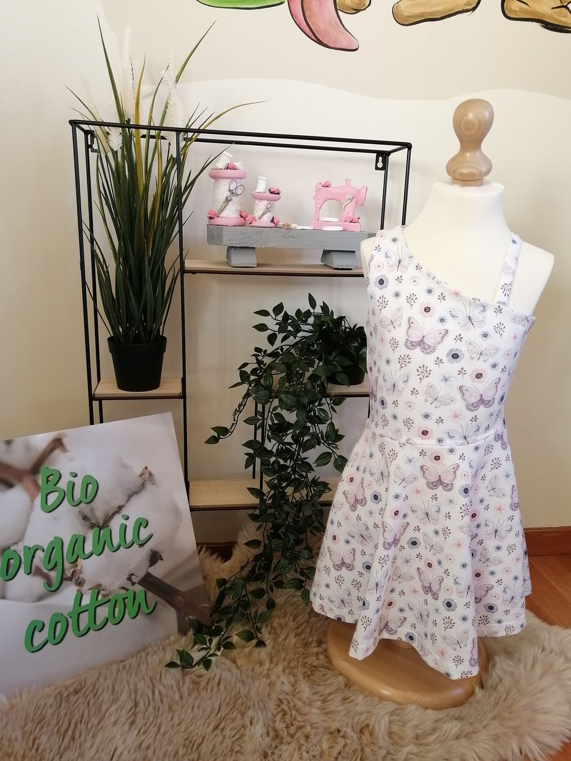 Handgemaakte Montis jurk maat 110