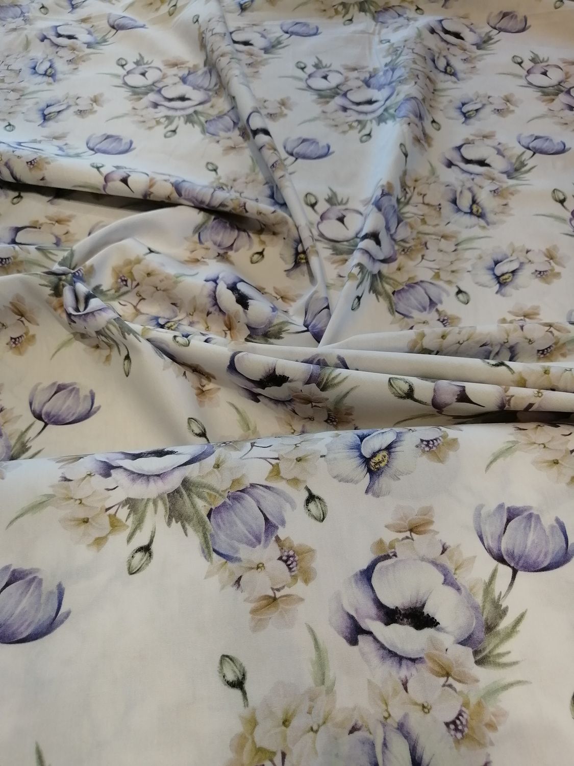 Poplin katoen digital grote bloemen paars/cream