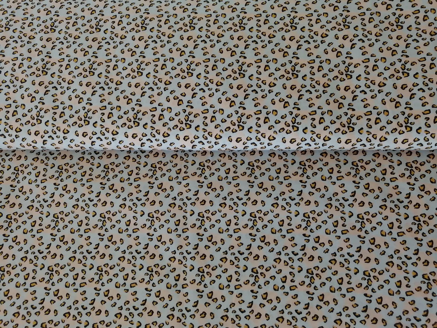 Katoen digital panterprint blue