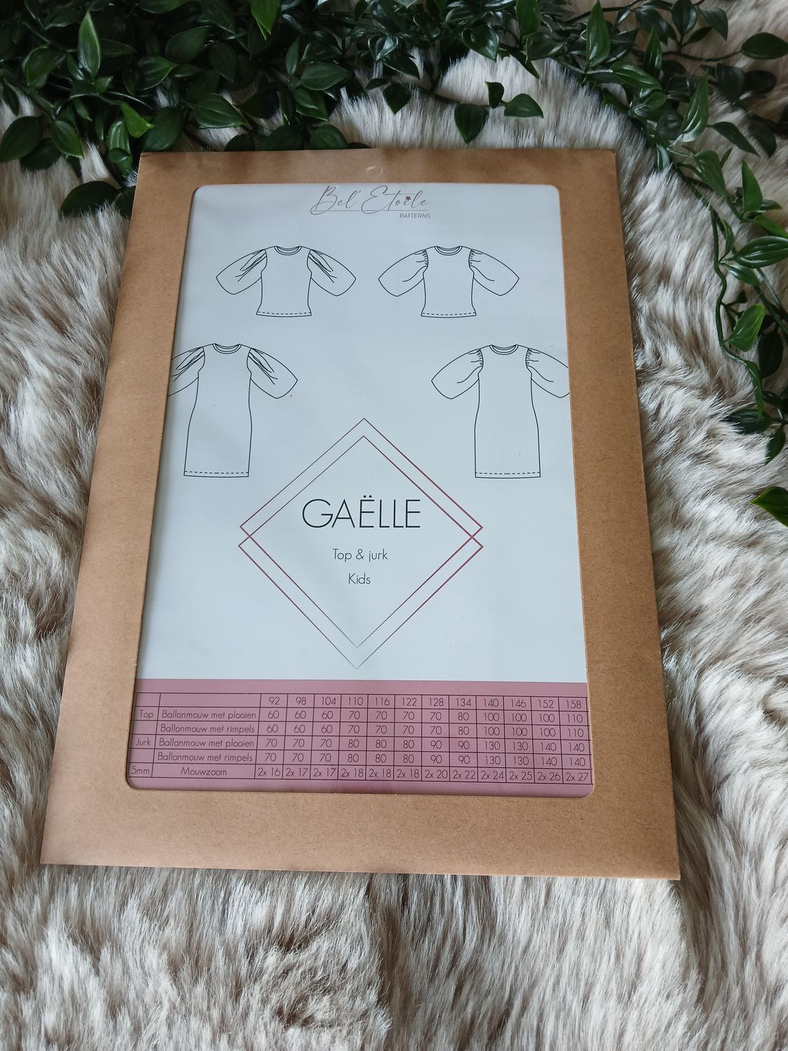 naaipatroon van Bel Etoile : Gaëlle top en jurk kinderen