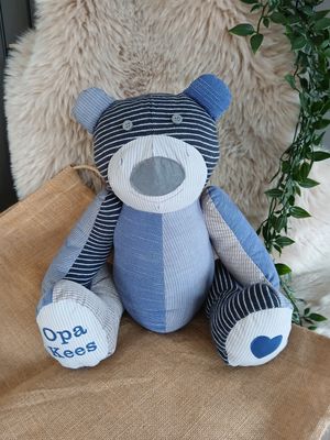 🧸 Memory Bear - een knuffel vol warme herinneringen.