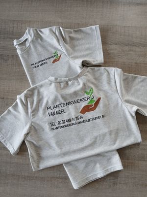 Bedrijfslogo T-Shirt achterkant.