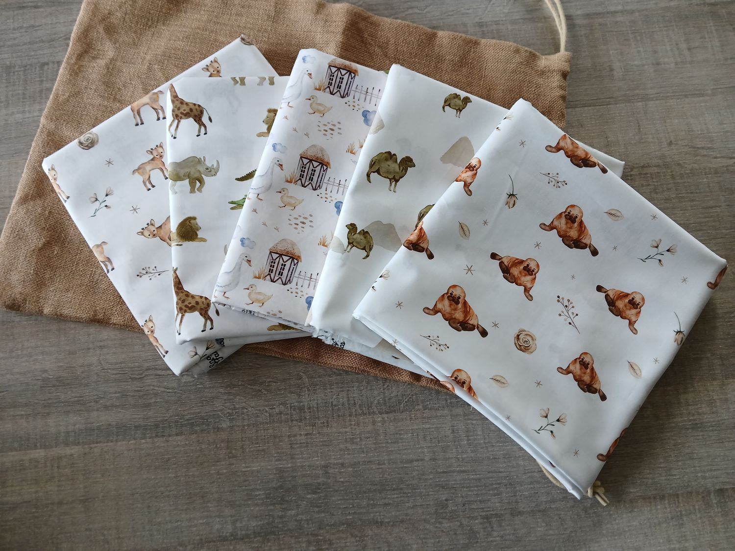 PROMO : Stoffenpakket Poplin katoen dieren. (10 meter)