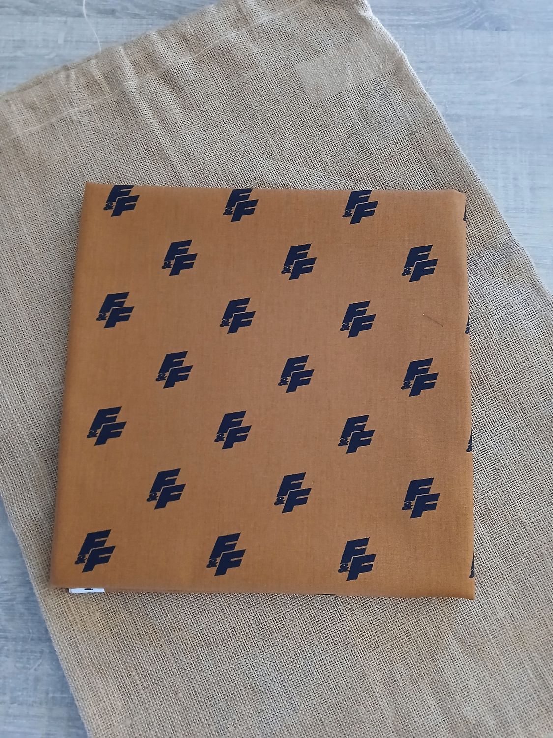 Poplin katoen digital Fast &amp; Furious, cognac