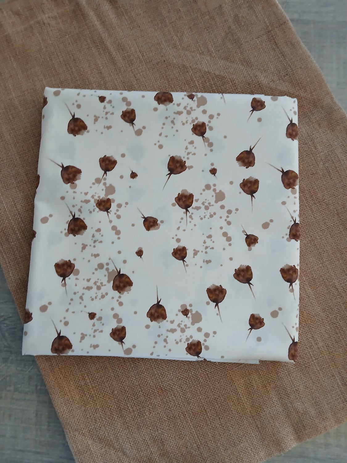 Poplin katoen digital flowers cream