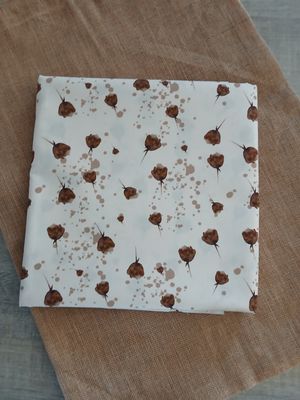 Poplin katoen digital flowers cream