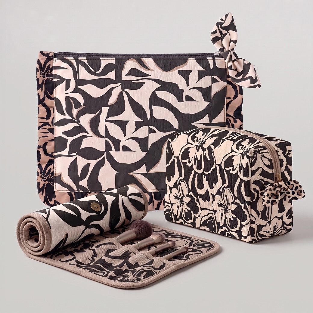 Pré-order : stofpaneel toilettasjes - dierenprint/bloemen