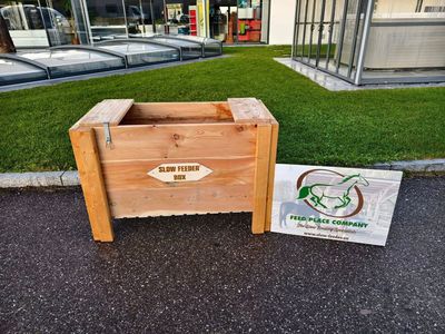 Original Slow Feeder Box