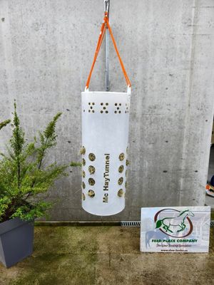 Original HORSEFEED BOX Mc HayTunnel