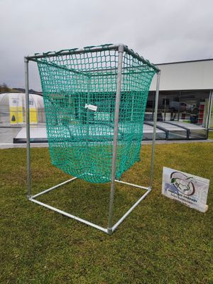 HORSEFEED BOX Stahlrohr-Heuraufe MOBIL 1,4m x 1,4m x 2m