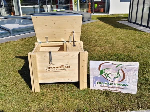 Original HORSEFEED BOX FULL TIME CONTROLLED CLASSIC SIMPLE