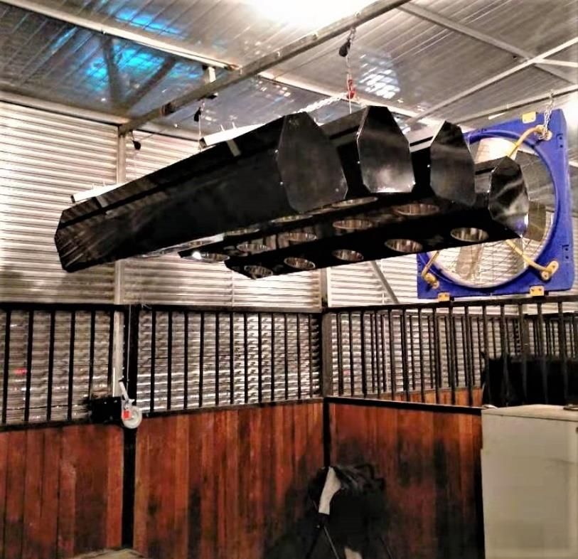 Original HORSEFEED BOX RED THERAPY -  Profi Pferdesolarium