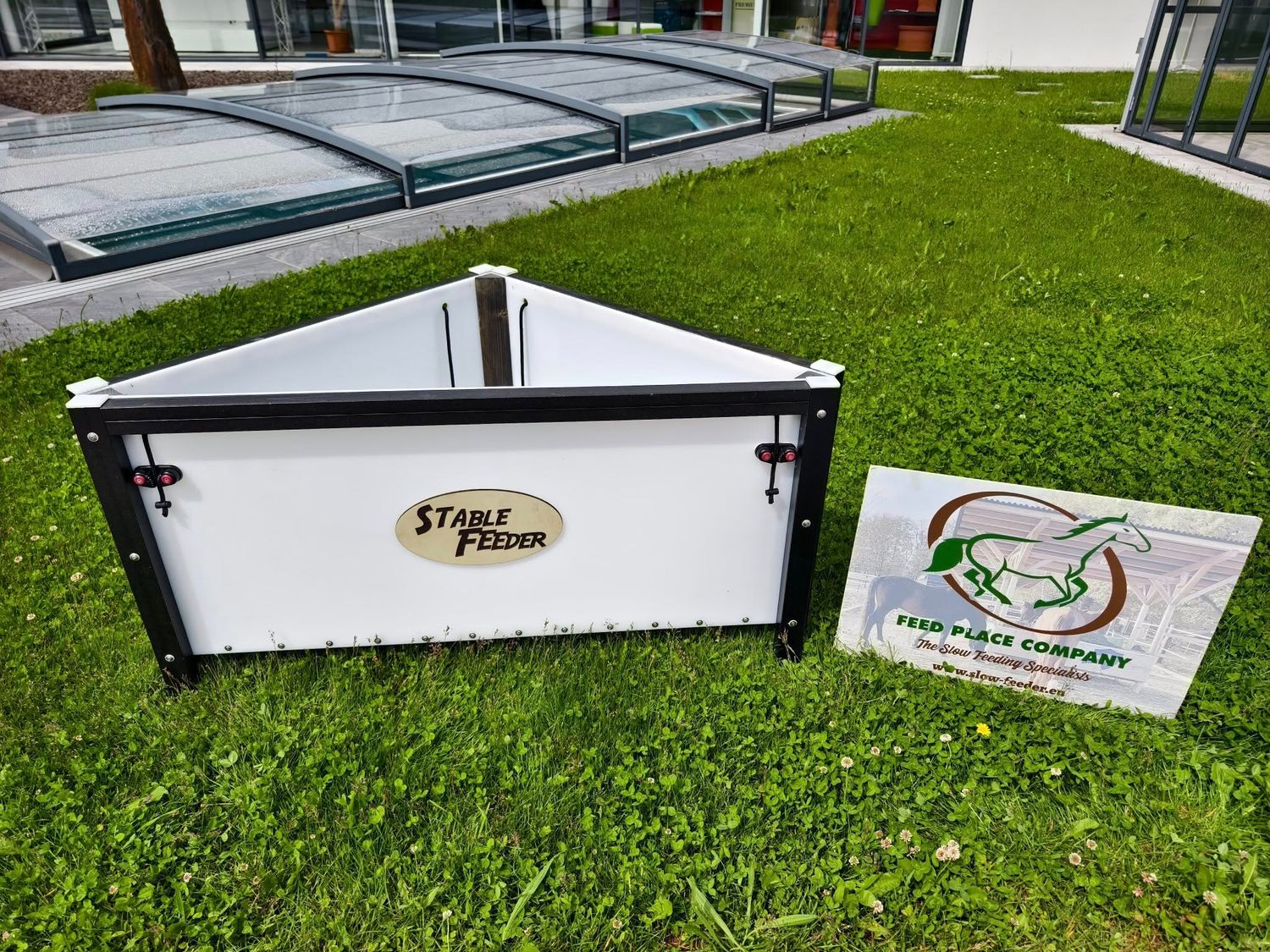 Original STABLEFEEDER CORNER