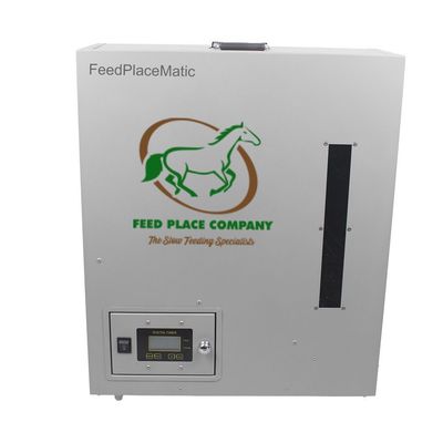 Pferde Futterautomat mit Akku – FeedPlaceMatic für Pferde