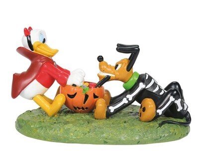 Department 56 Disney Village Pumpkintown "Donald & Pluto Tussle" Figurine (607729)