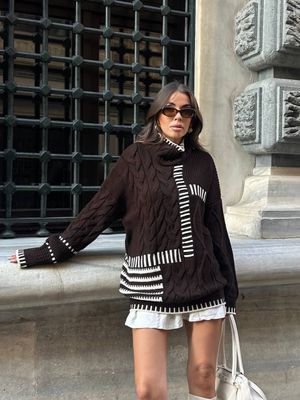 ELVORA Contrast Knit Pullover