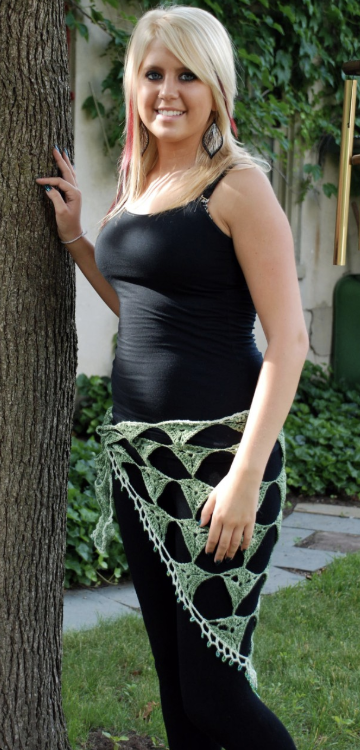 Trefoil Crochet Shawl Pattern