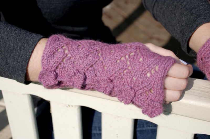 Euphrasia Mitts Pattern