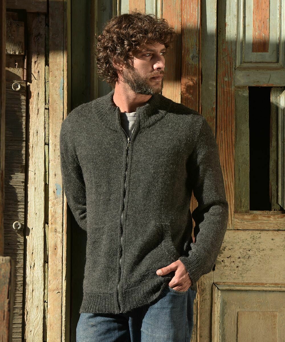 Al Paca Drawing Men’s Alpaca Sweaters | Warm & Breathable Layers