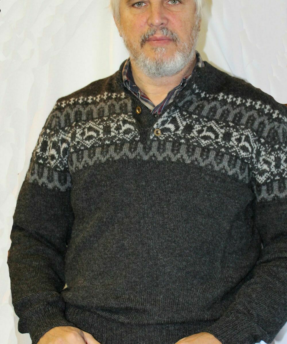 Men's Alpaca Print Sweater Men's Alpaca Print Sweater