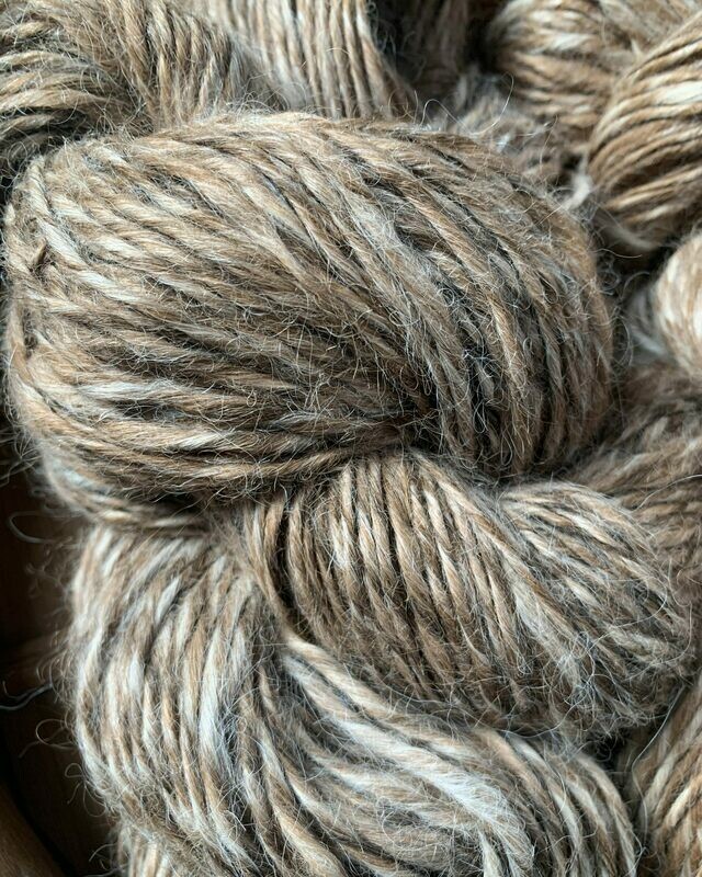 Lopi Suri Alpaca Yarn - Saddle