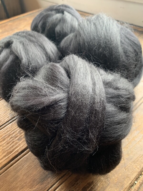 Baby Alpaca Roving - Dark Silver Gray