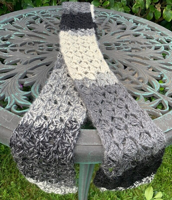 Espiral Spring Petals Alpaca Scarf - Barranca