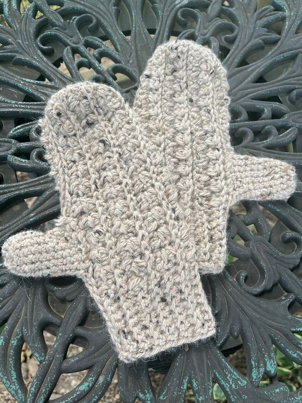 Wintertide Alpaca Mittens - Cork