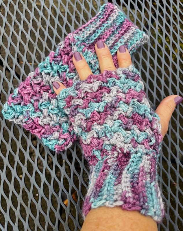 Alpaca Fingerless Gloves - Seahorse Parade