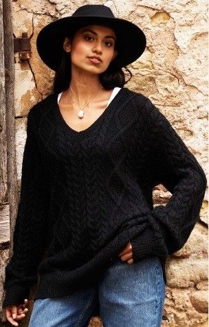 Manhattan Alpaca V-Neck