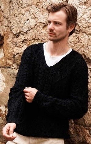 Manhattan Alpaca V-Neck