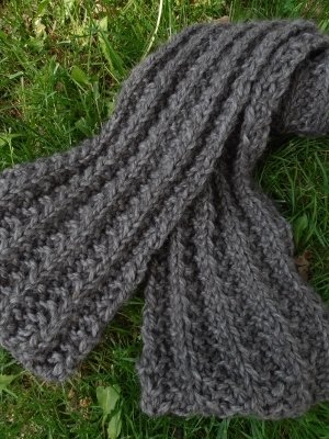 Bulky Ribbed Crochet Scarf