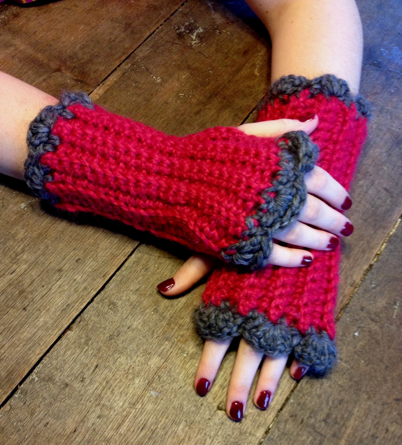 Fingerless Gloves with Scalloped Edge - Snuggle Fingerless Gloves with Scalloped Edge - Snuggle
