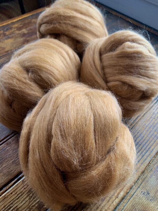 Baby Alpaca Roving - Cinnamon l 4 Ounces