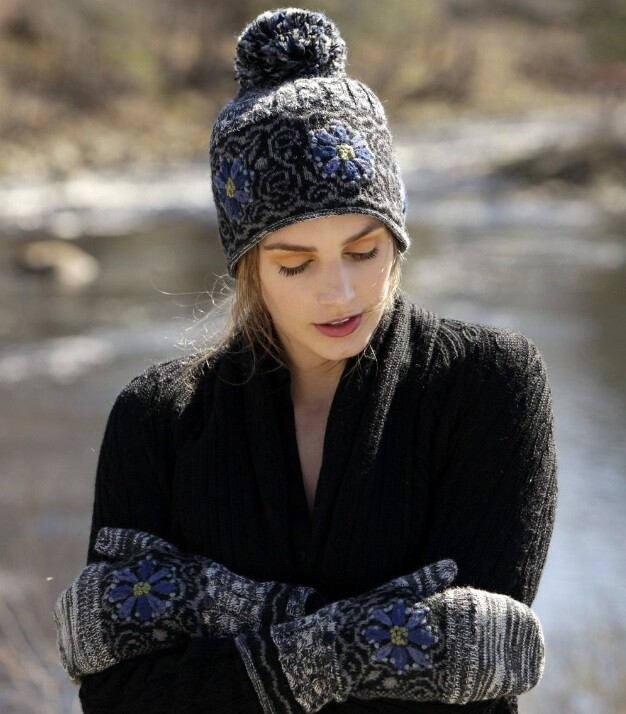 Baroque Alpaca Cap