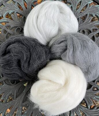 Baby Alpaca Roving - Gray Mix l 4 Ounces
