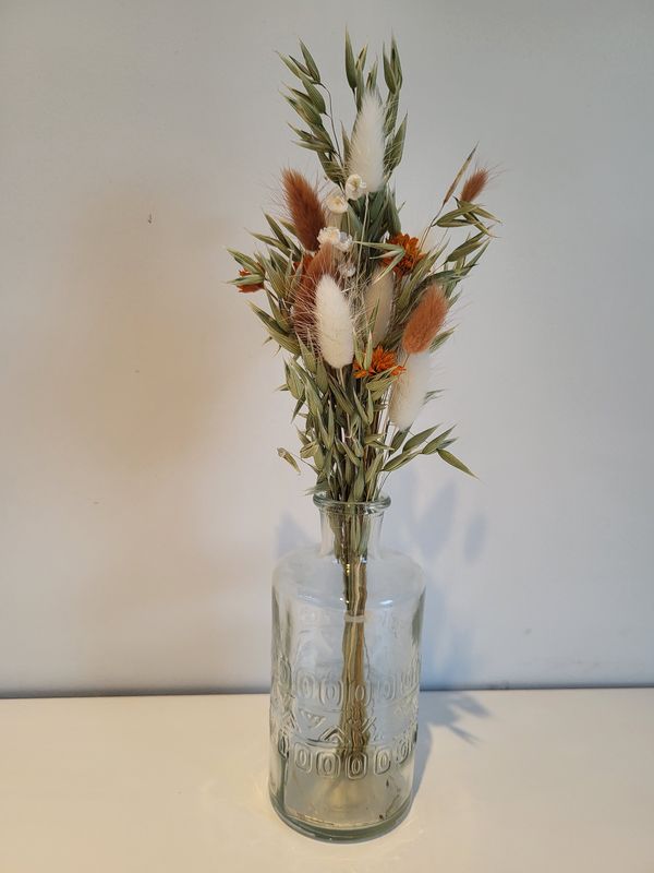 Luchtig gevuld boeketje droogbloemen - Feels like spring (middenmaat van onze kleinere boeketjes)