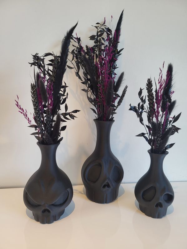 Skull vaas zwart M - Black and pruple shine droogbloemen