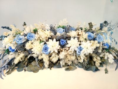 Bruidswerk en feestbloemen