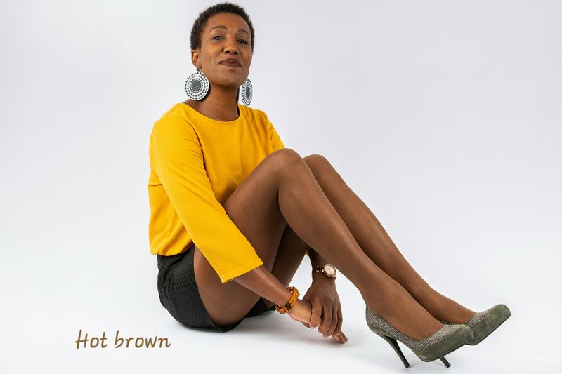 COLLANTS NANDI HOT BROWN Effet nude pour peaux noires et métissées