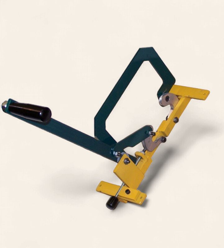 Santa's "Super Cam Clamper"