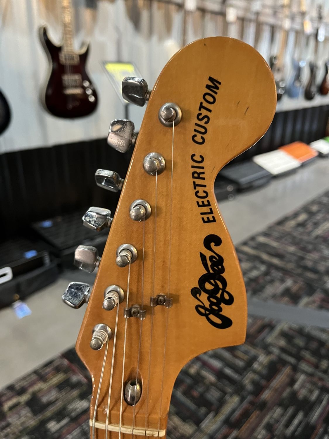 Used JooDee Electric Custom MIJ 3 tone w/bag