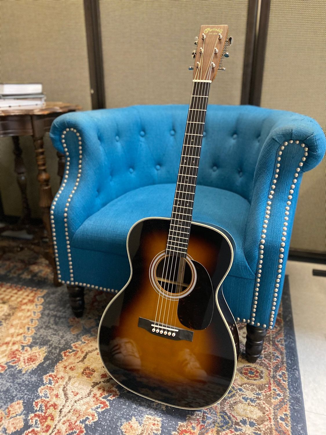 Martin 000-28 Sunburst Standard Series Acoustic