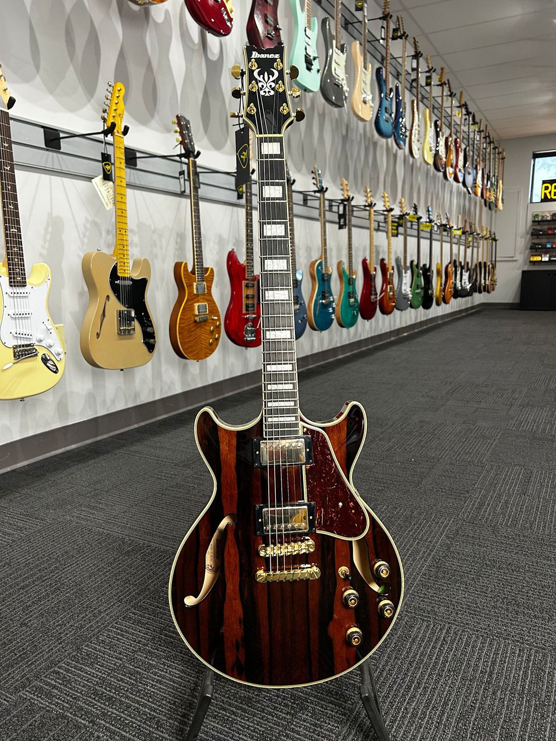 Ibanez AM93ME Semi-Hollow body Natural