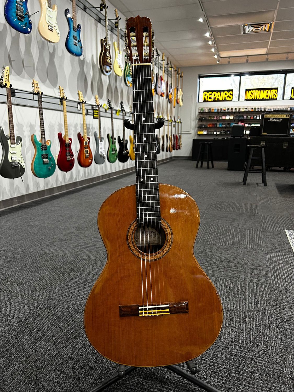 Used Alvarez Kazuo Yairi CY30 classical 1988 w/case