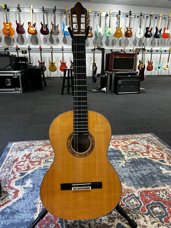 Used Thomas Rodriguez &quot;Church Door&quot; Classical guitar w/case