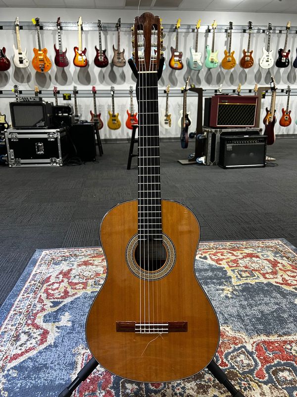 Used Dane Matthew Hancock Hauser maple classical w/case